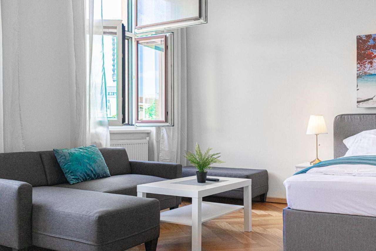 4 Great Apartment Akh - Ideal For Groups Of 19 Viena Exterior foto