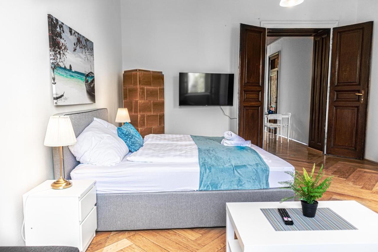 4 Great Apartment Akh - Ideal For Groups Of 19 Viena Exterior foto