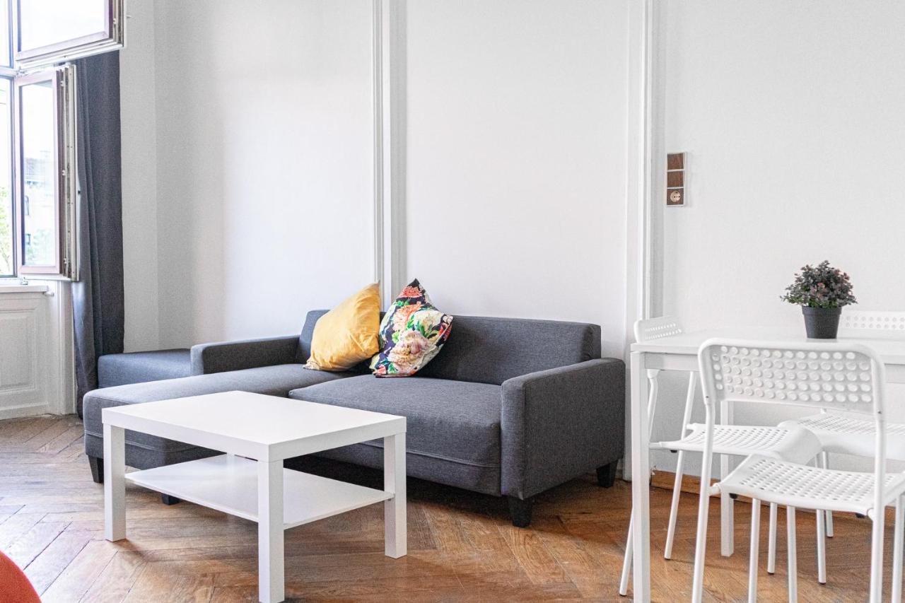 4 Great Apartment Akh - Ideal For Groups Of 19 Viena Exterior foto