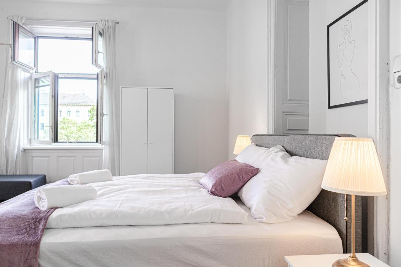 4 Great Apartment Akh - Ideal For Groups Of 19 Viena Exterior foto